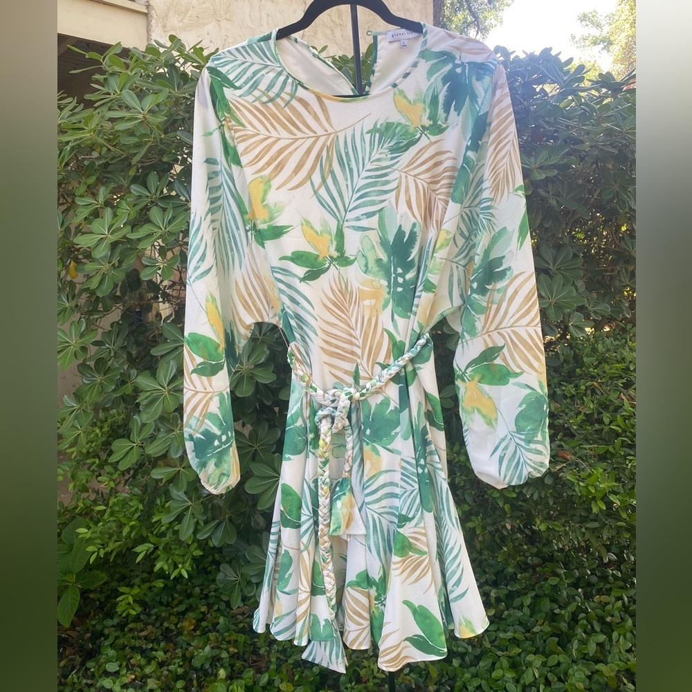 Gianni Bini White Mini Dress with Green & Tan Leaf Print - Picture 10 of 11